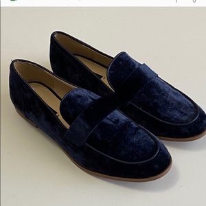 Zara basic collection women’s velvet loafers